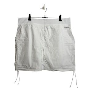 Columbia Women’s Athletic White Shorts